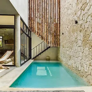 private-pool-jungle-boho-villa-soona-7b.quintano-roohotels.com/